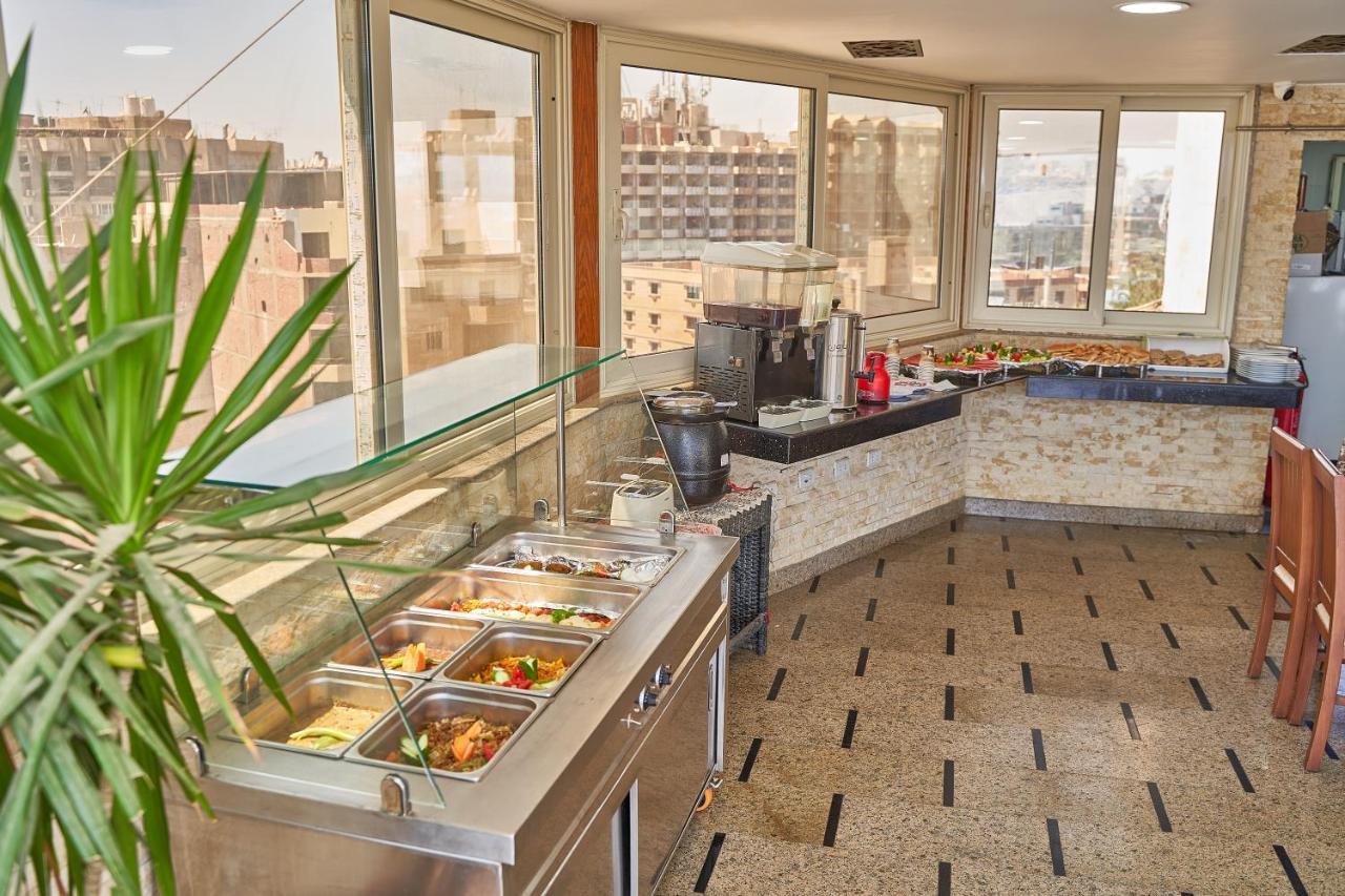 Pyramids Quen Hotel El El Cairo Exterior foto